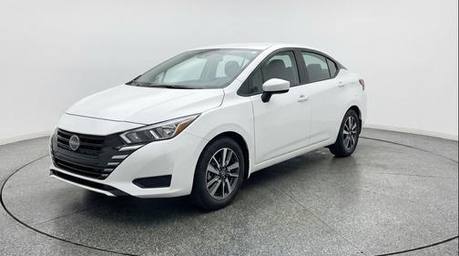 Aspen White Tricoat 2025 Nissan Versa 1.6 SV