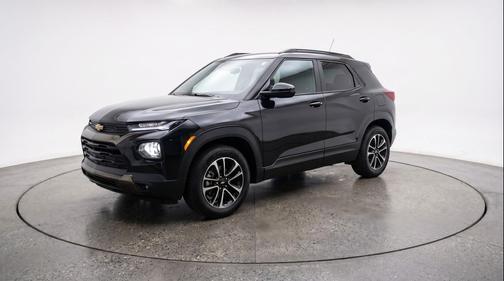 Mosaic Black Metallic 2025 Chevrolet Trailblazer LT
