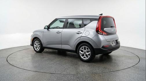 Steel Gray 2025 Kia Soul LX
