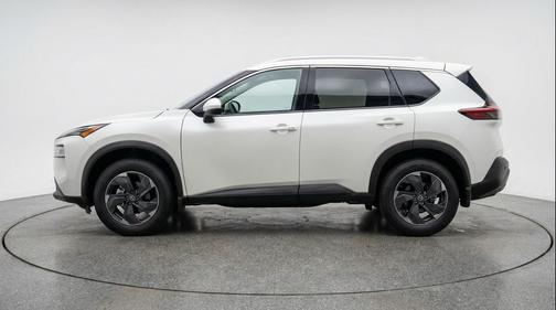 Everest White Pearl Tricoat 2025 Nissan Rogue SV