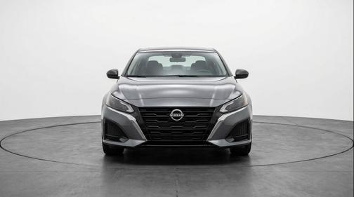 Gun Metallic 2025 Nissan Altima SV FWD