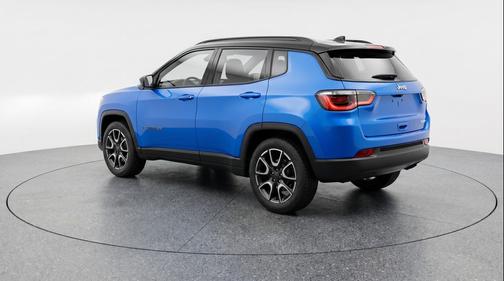 Hydro Blue Pearlcoat 2025 Jeep Compass Trailhawk