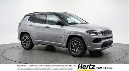 Silver Zynith Metallic Clearcoat 2025 Jeep Compass Trailhawk