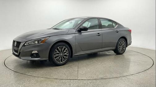 Gun Metallic 2025 Nissan Altima SV FWD