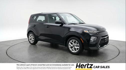 Fusion Black 2025 Kia Soul LX