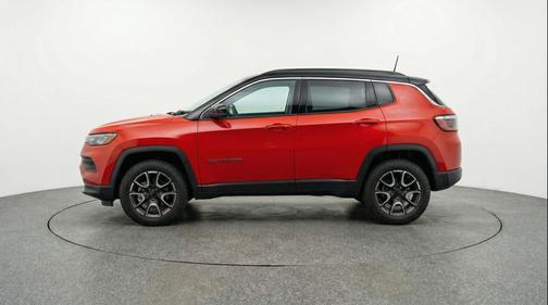 Red Hot Pearlcoat 2025 Jeep Compass Trailhawk