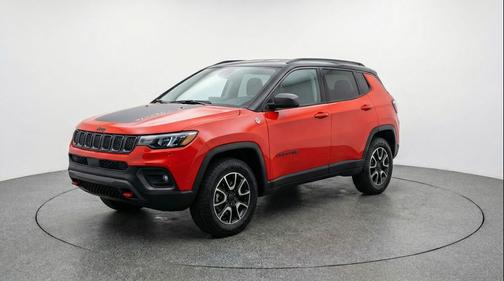 Red Hot Pearlcoat 2025 Jeep Compass Trailhawk