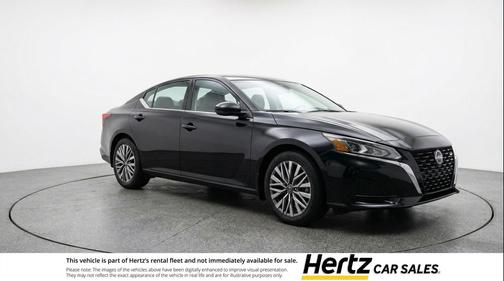 Super Black 2025 Nissan Altima SV FWD