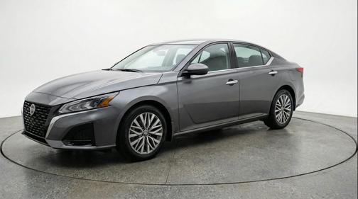 Gun Metallic 2025 Nissan Altima SV FWD