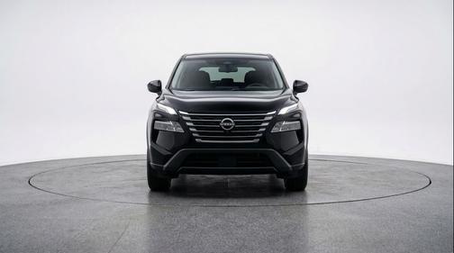 Super Black 2025 Nissan Rogue SV