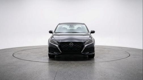 Super Black 2025 Nissan Altima SV FWD