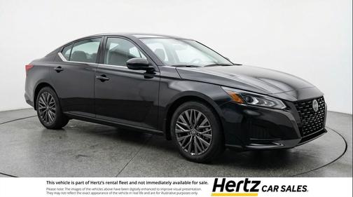 Super Black 2025 Nissan Altima SV FWD