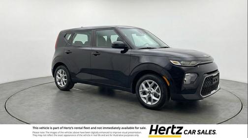 Fusion Black 2025 Kia Soul LX