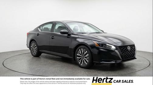 Super Black 2025 Nissan Altima SV FWD