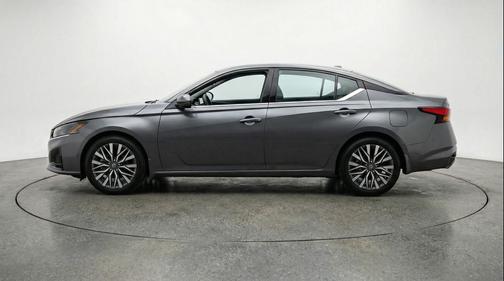 Gun Metallic 2025 Nissan Altima SV FWD