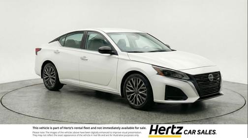 Glacier White 2025 Nissan Altima SV FWD