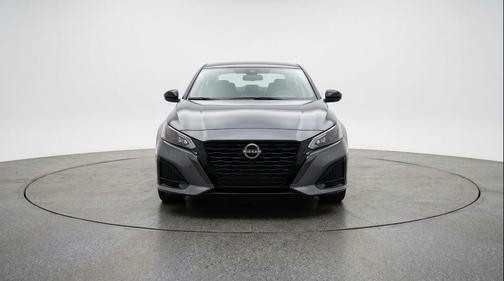 Gun Metallic 2025 Nissan Altima SV FWD