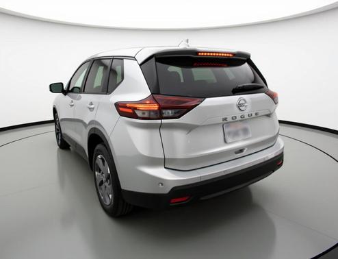 Brilliant Silver Metallic 2025 Nissan Rogue SV