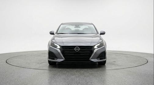 Gun Metallic 2025 Nissan Altima SV FWD