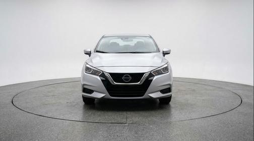 Brilliant Silver Metallic 2025 Nissan Versa 1.6 SV