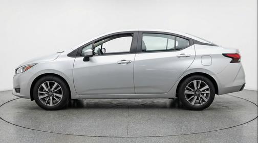 Brilliant Silver Metallic 2025 Nissan Versa 1.6 SV