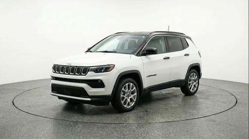 Bright White Clearcoat 2025 Jeep Compass Limited