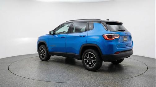 Hydro Blue Pearlcoat 2025 Jeep Compass Trailhawk