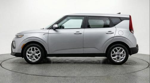 Steel Gray 2025 Kia Soul LX