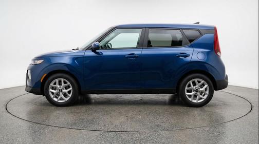 Gravity Gray 2025 Kia Soul LX