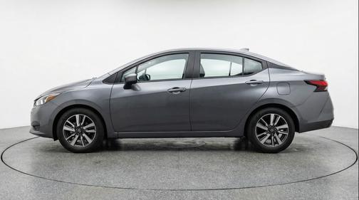 Gun Metallic 2025 Nissan Versa 1.6 SV