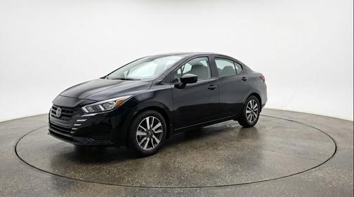 Super Black 2025 Nissan Versa 1.6 SV