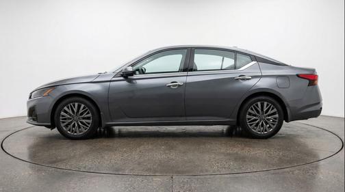 Gun Metallic 2025 Nissan Altima SV FWD