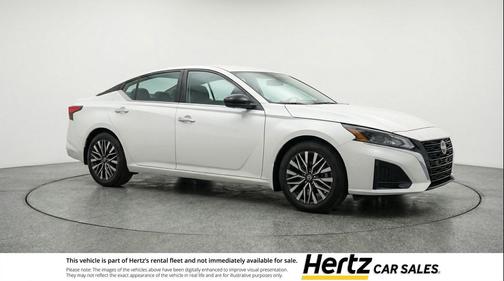 Glacier White 2025 Nissan Altima SV FWD