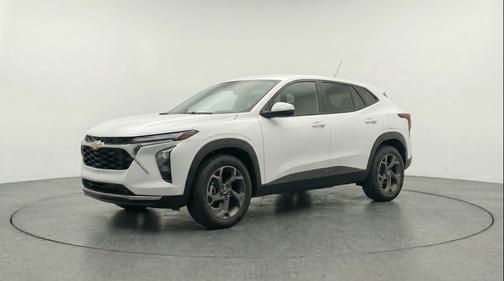 Summit White 2025 Chevrolet Trax LT