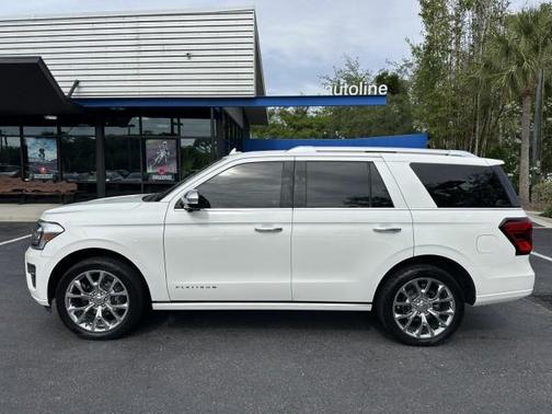 Star White Metallic Tri-Coat 2022 Ford Expedition Platinum