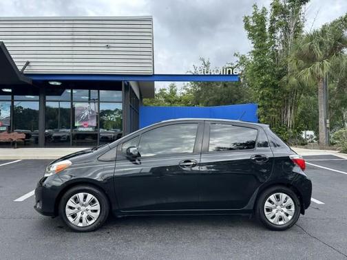 2012 Toyota Yaris L