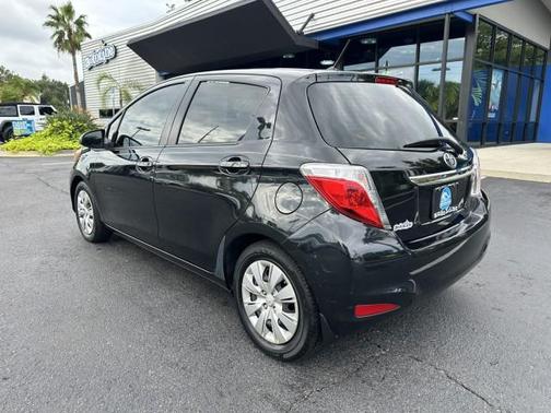 2012 Toyota Yaris L