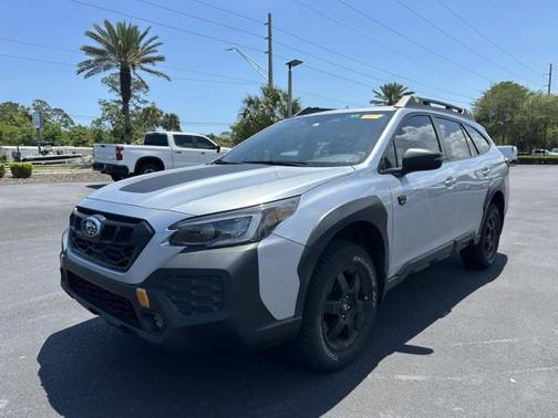 Ice Silver Metallic 2024 Subaru Outback Wilderness