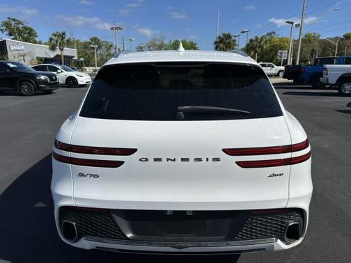 Alta White 2023 Genesis GV70 2.5T AWD