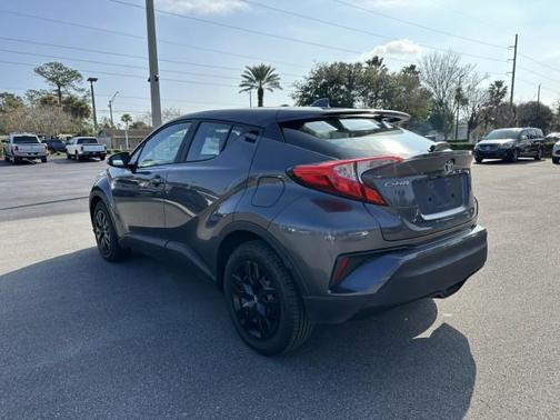 2021 Toyota C-HR LE
