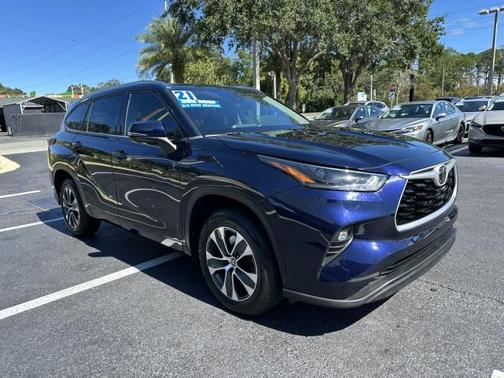 2021 Toyota Highlander XLE