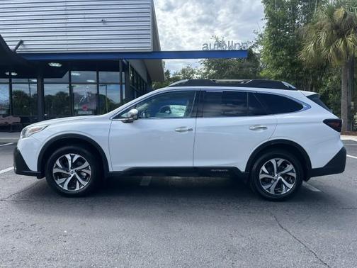 Crystal White Pearl 2021 Subaru Outback Touring