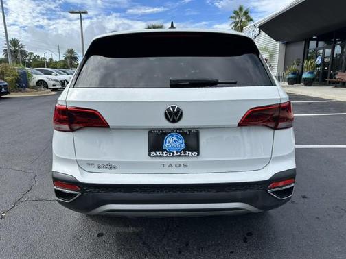 2022 Volkswagen Taos 1.5T SE