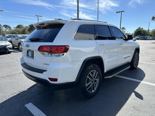 2020 Jeep Grand Cherokee Laredo