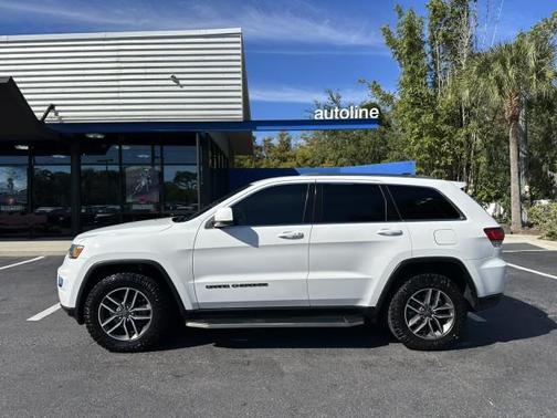 2020 Jeep Grand Cherokee Laredo