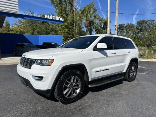 2020 Jeep Grand Cherokee Laredo