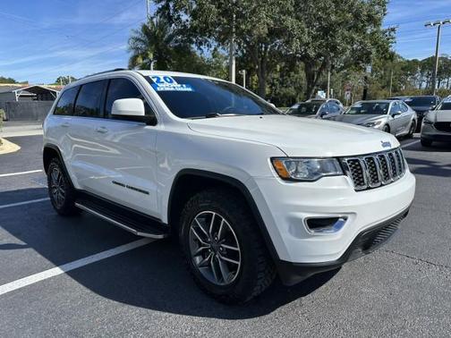 2020 Jeep Grand Cherokee Laredo