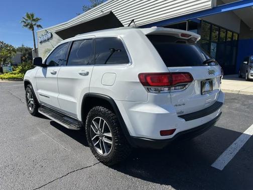 2020 Jeep Grand Cherokee Laredo