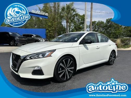 2022 Nissan Altima SR FWD