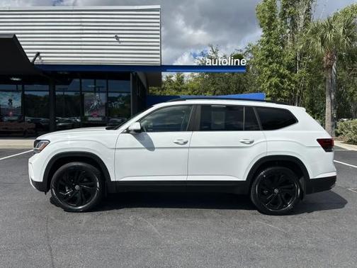 2022 Volkswagen Atlas 3.6L SE w/Technology